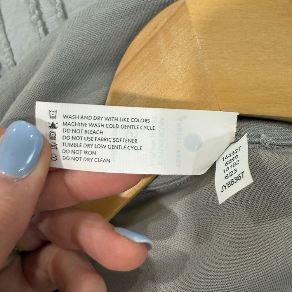 Yogalicious Light Gray Utility Jacket XS EUC - Picture 14 of 16